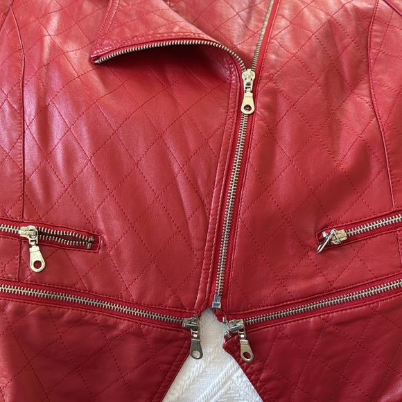 Red faux leather jacket - Picture 7 of 8